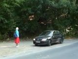 Recoge a una madura que está haciendo autostop - Abuelas