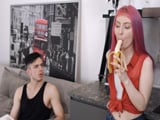 Que manera de comerse el plátano, me querrá decir algo? - Cerdas